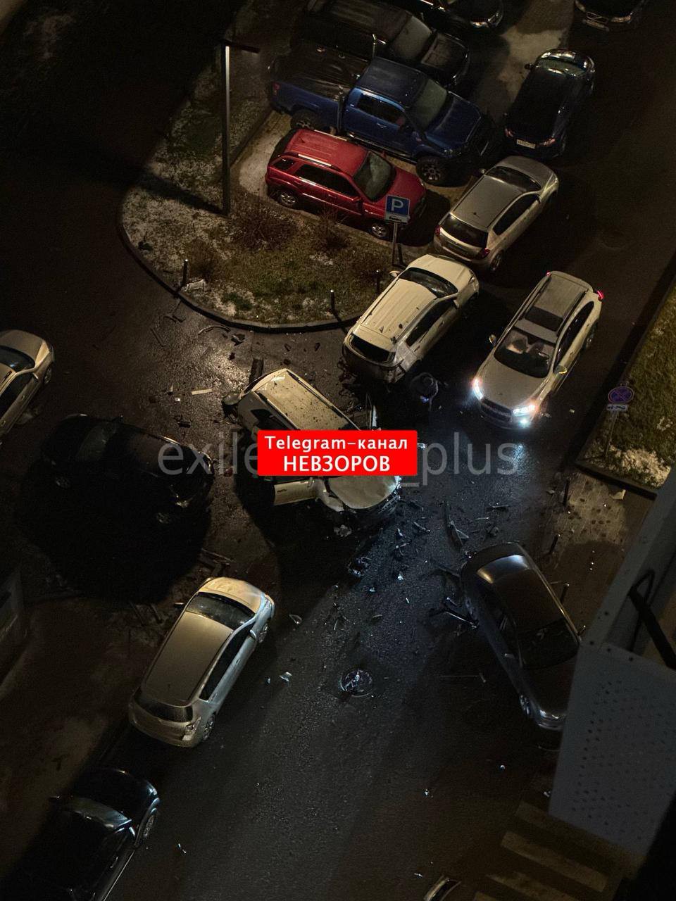 En Moscú explotó un automóvil. Se activó un artefacto explosivo improvisado. – foto 1 de 2